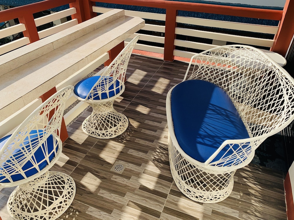 Badladz Beach Resort 34/50