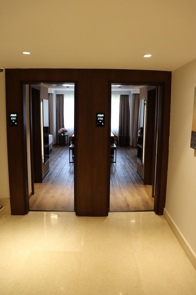 Riva Hotel Nisantasi 25/33