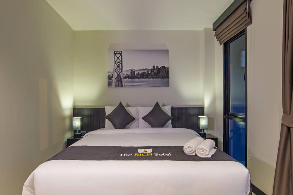 STANDARD, DOUBLE BED