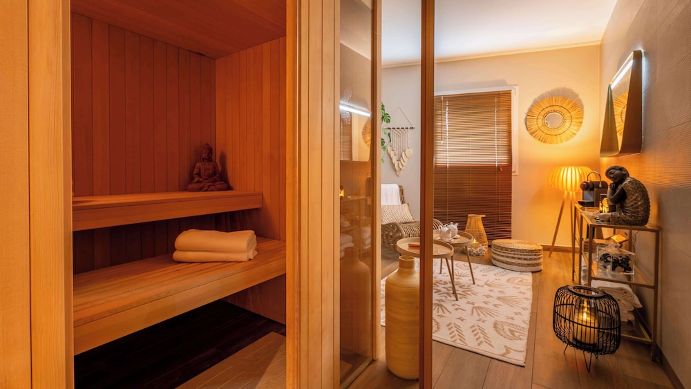 Kyriad Prestige Vannes Centre Palais Des Arts 29/66