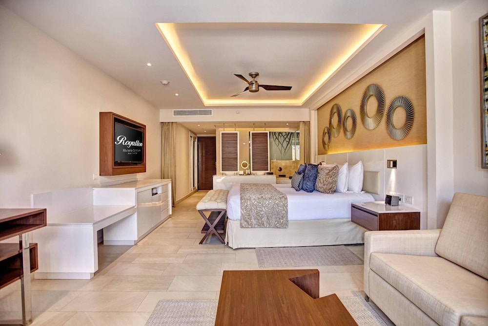 Royalton Riviera Cancun An Autograph Collection All Inclusive Resort Casino 40/66