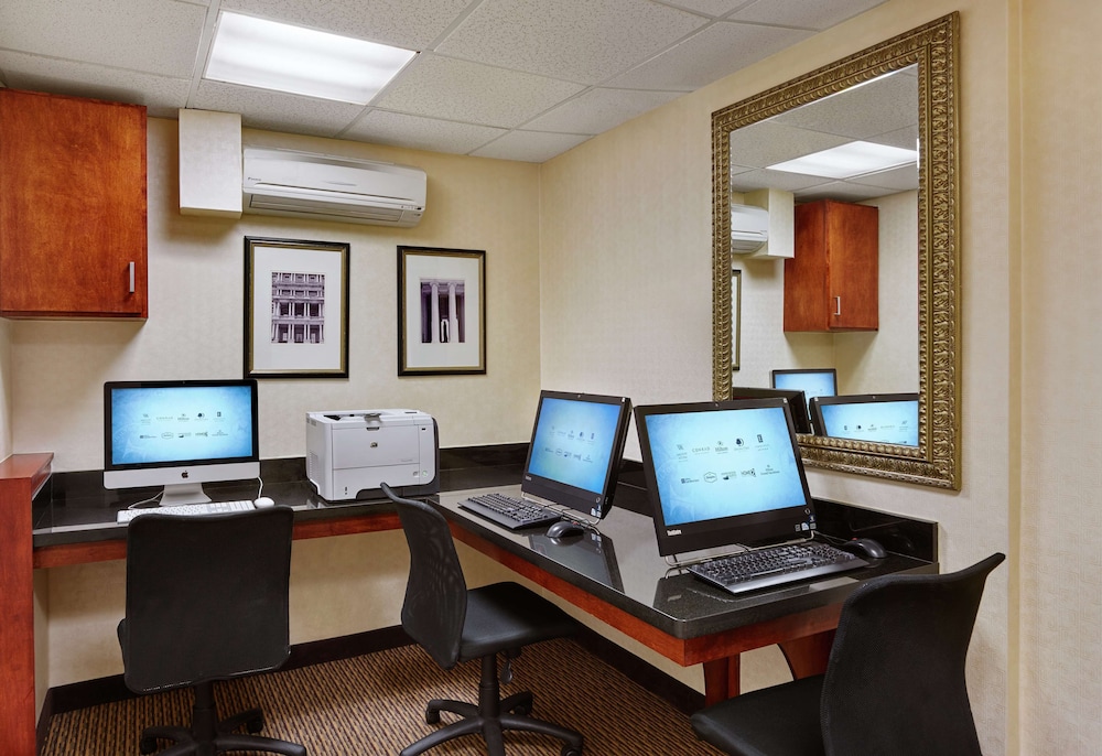 Embassy Suites Tysons Corner 23/44
