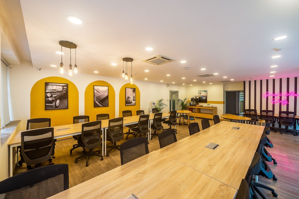 Olive Hotel Magrath by Embassy Group 36/38