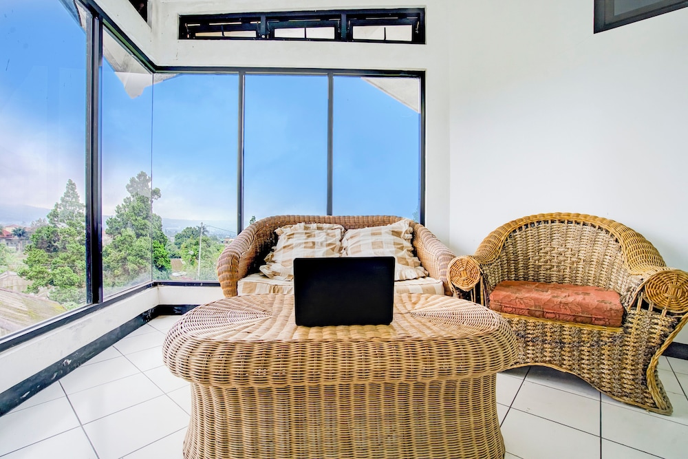 SPOT ON 3940 Villa Gunung Agape 17/20