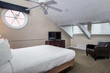 3 Bedrooms, Executive, 2 Bathrooms