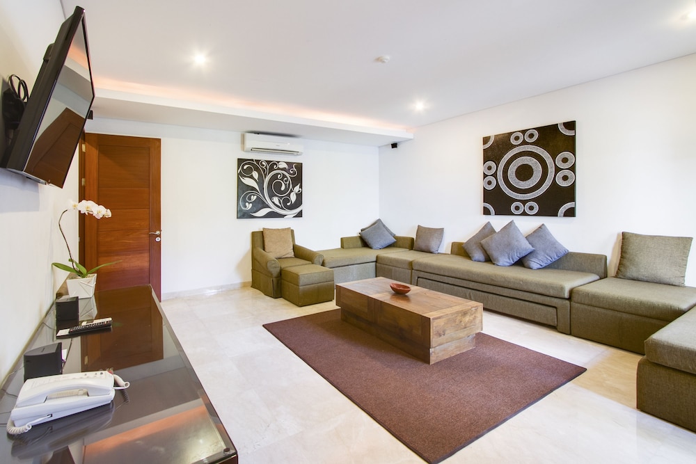 Amadea Resort & Villas 37/65