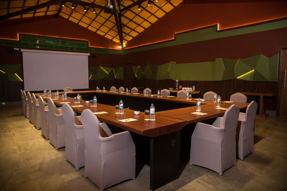 Fazlani Natures Nest - A Wellness Retreat 37/50