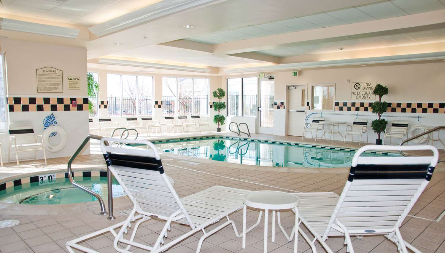 swimming pool spa