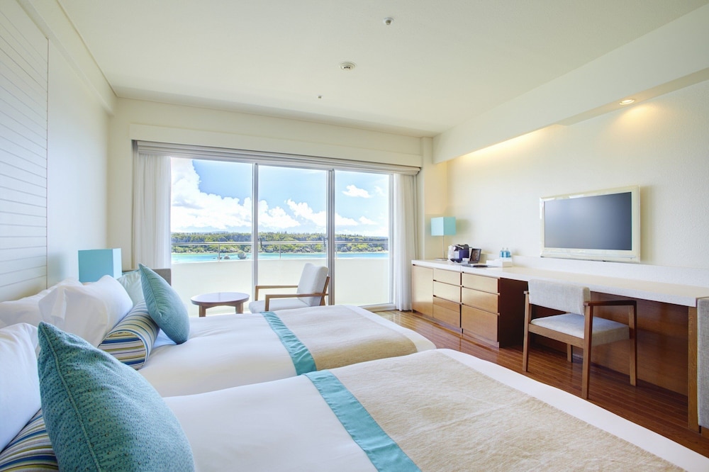 Ana Intercontinental Manza Beach Resort 25/77