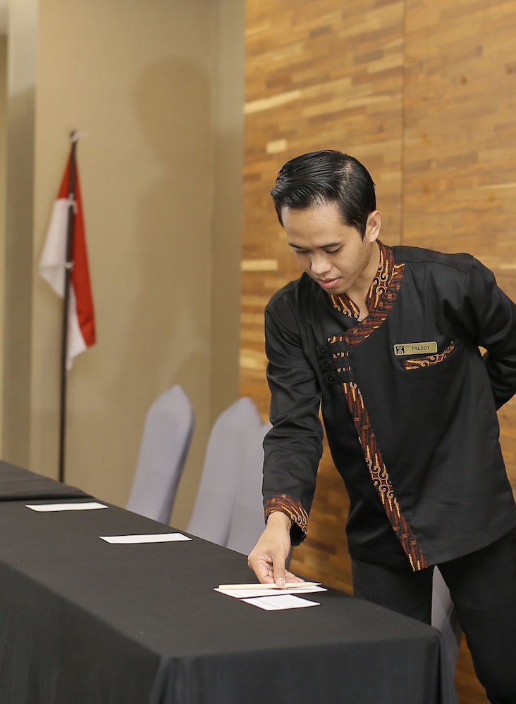 Grand Kolopaking Hotel 6/25