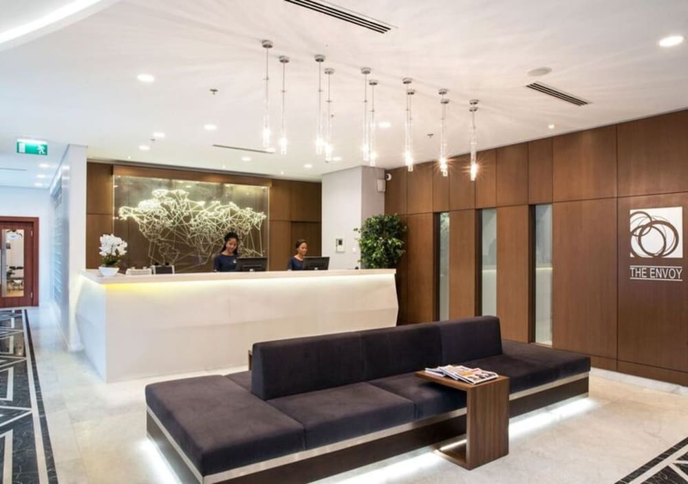 The Envoy Hotel 4/50