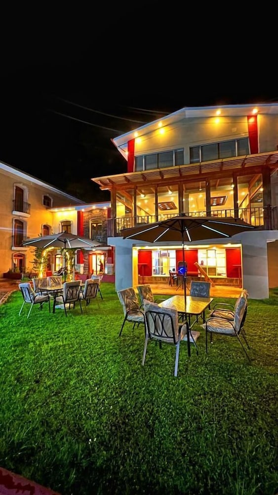 Sangay Spa Hotel 46/50