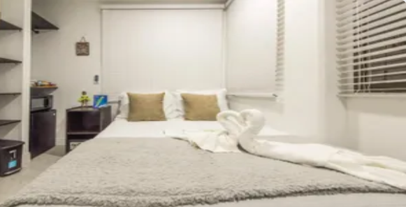 Room, Triple, Street View