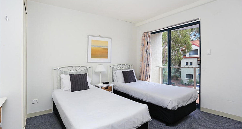Nelson Bay Breeze Resort 22/67