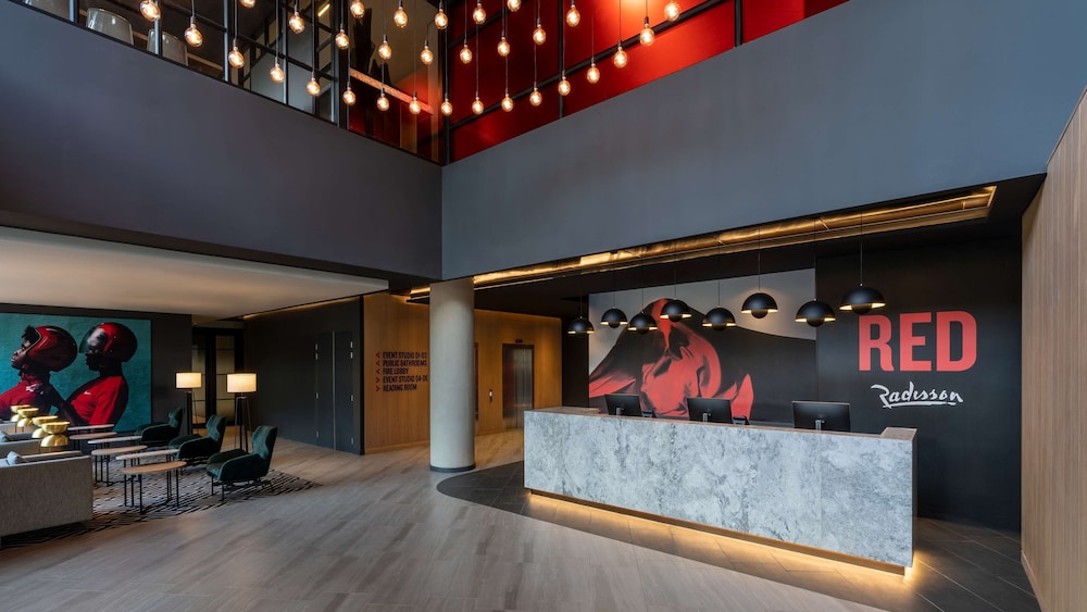 Radisson RED Hotel, Johannesburg Rosebank 7/75