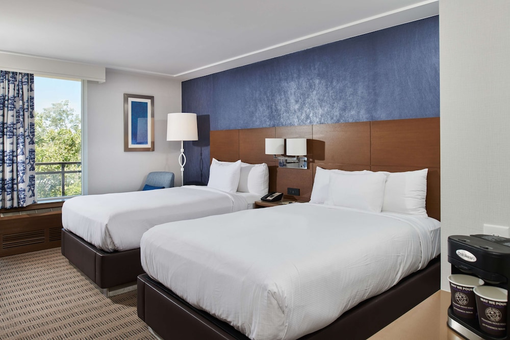 Doubletree By Hilton Torrance South Bay 5/37