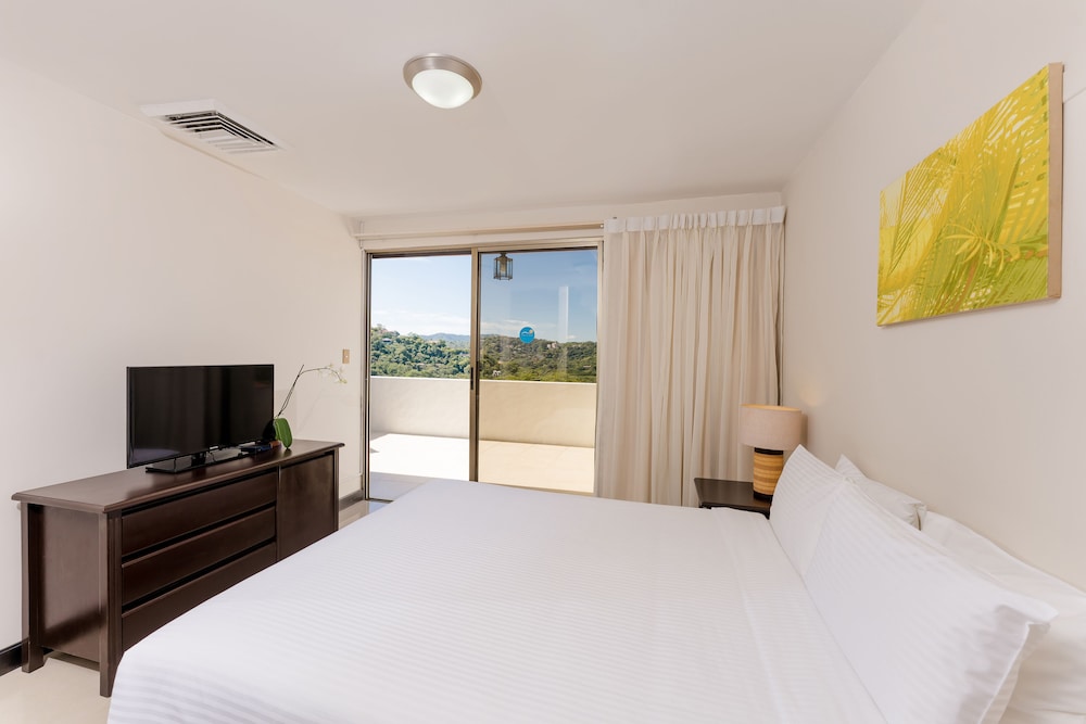 Hotel Villas Sol Beach Resort 14/77