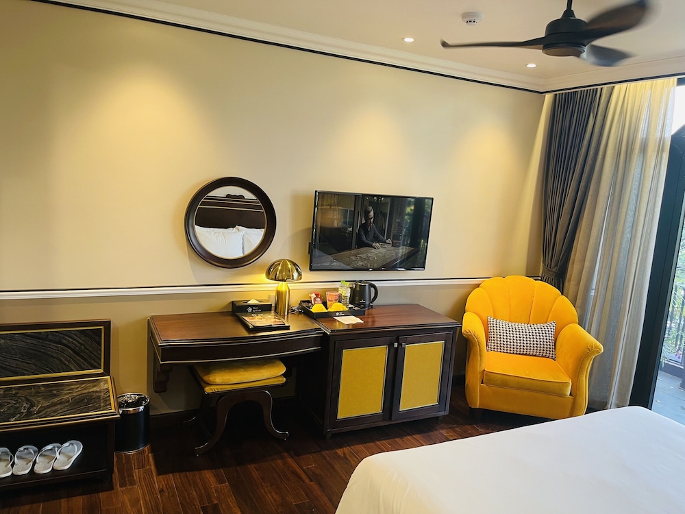 Hotel Du Monde Art 32/49
