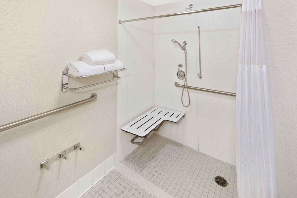 Hilton Garden Inn Jackson/Madison 14/39