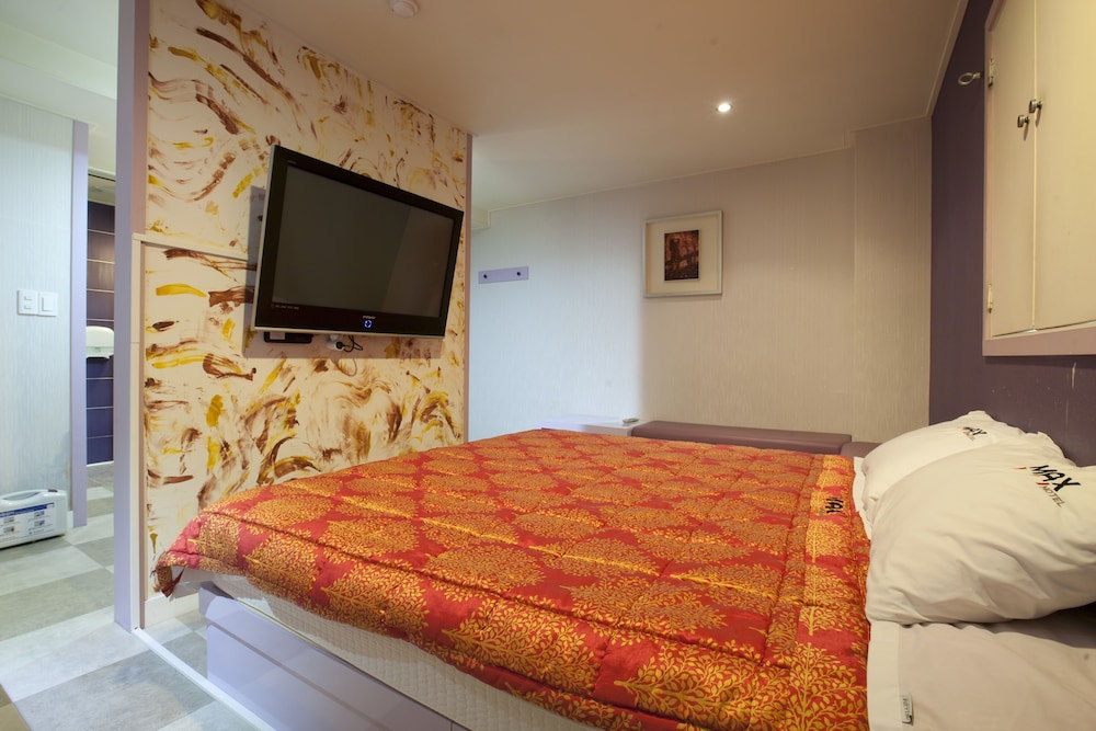 Max Motel 35/66
