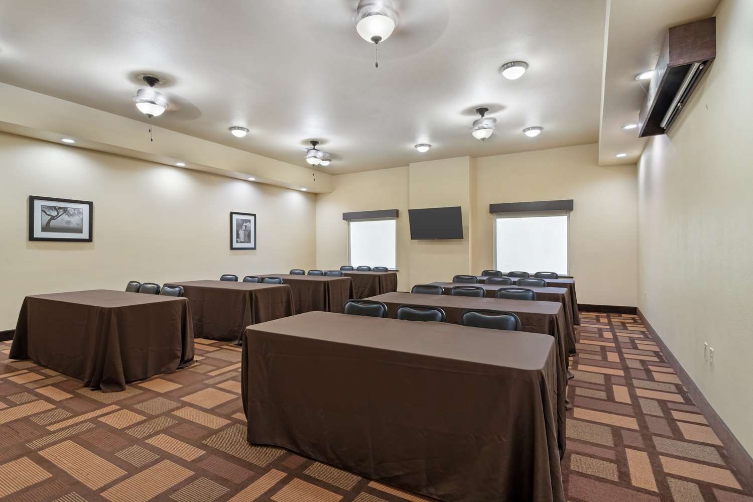 Best Western Plus Goliad Inn and Suites 11/16
