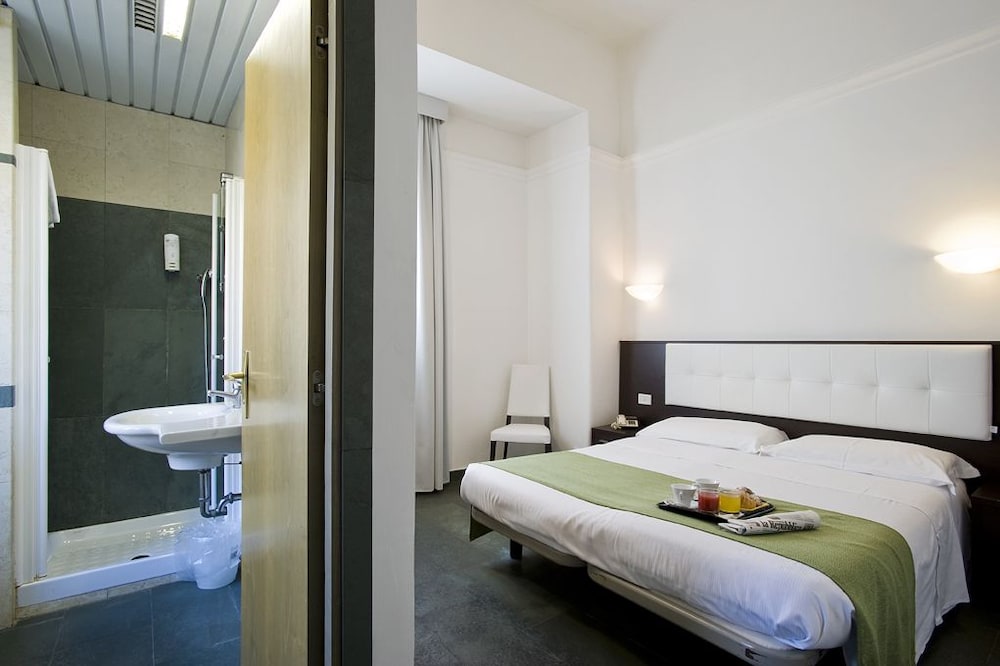 Hotel La Riva 3/63