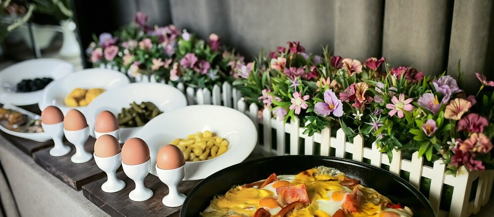 Madison Ave Hotel Bishkek 19/39