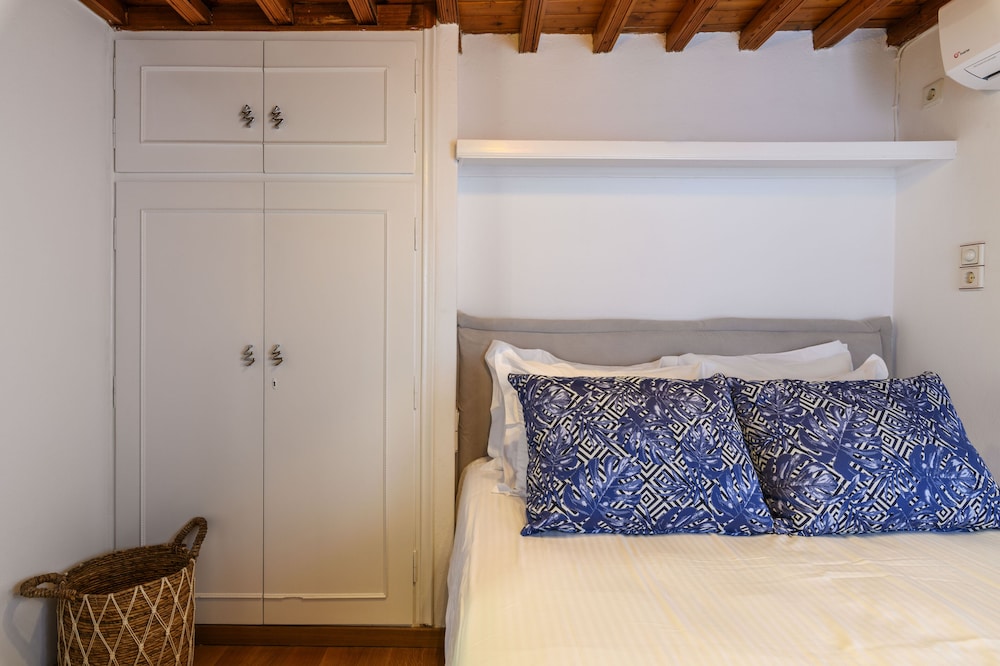 Dimele Rooms and Studios 9/50