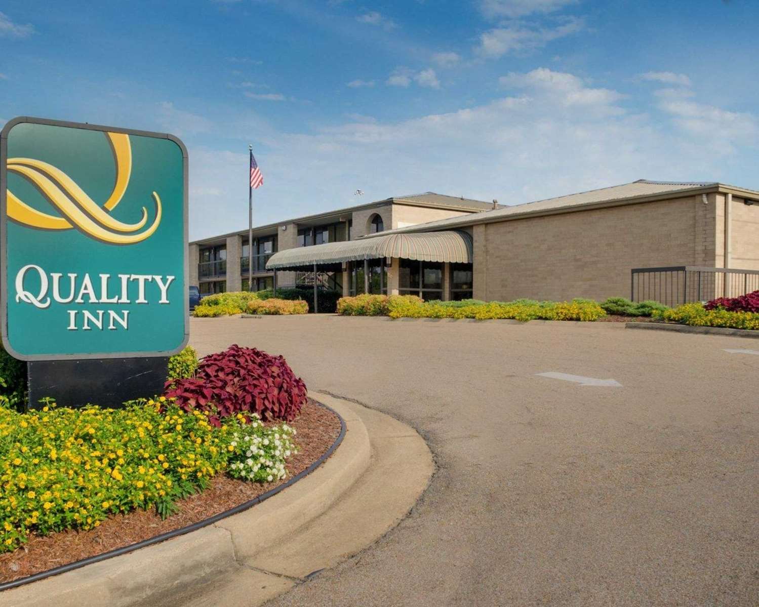 Quality Inn Columbus, MS 16/16