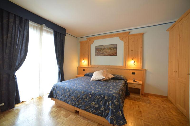Room, Double Bed, Balcony