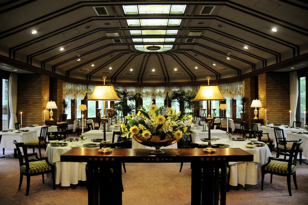 Hotel La Neige Higashi Kan 60/80