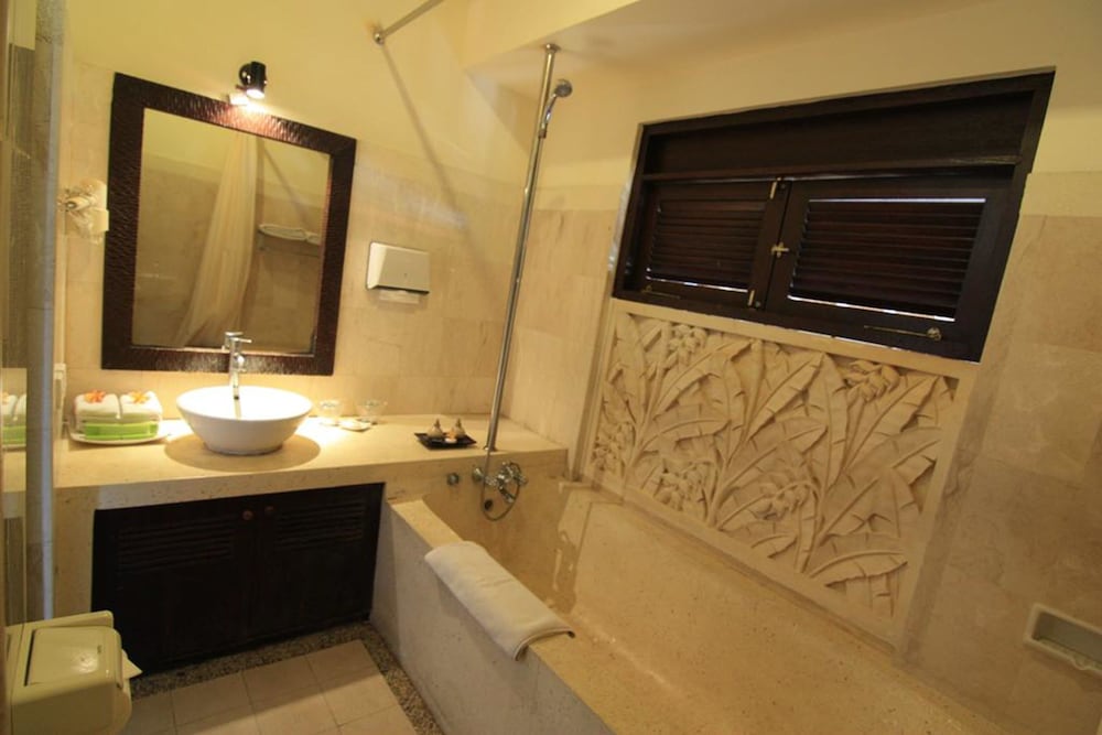 THE AMASYA VILLA 25/53