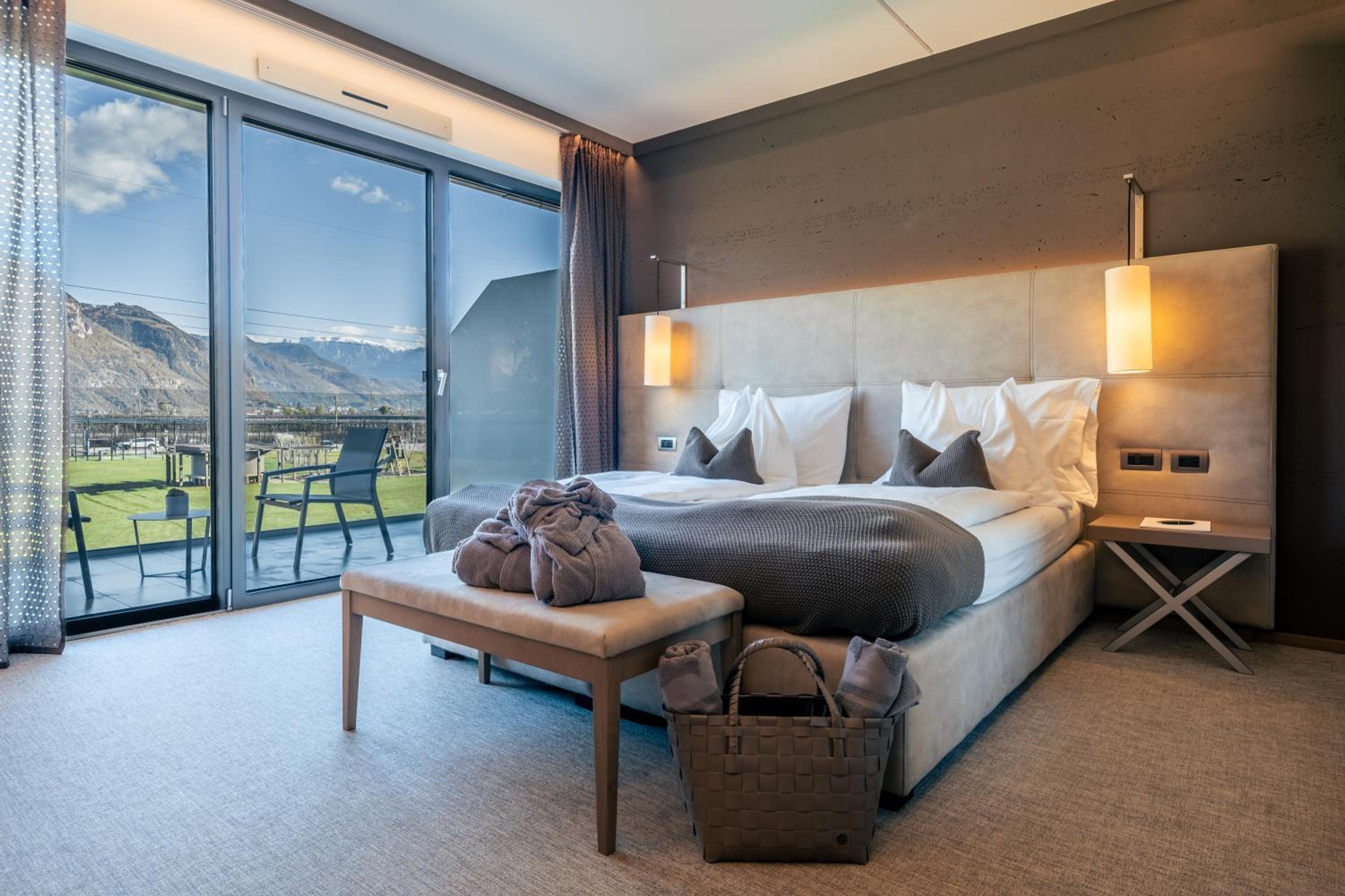 The Lodge- Golf Club Eppan 6/23