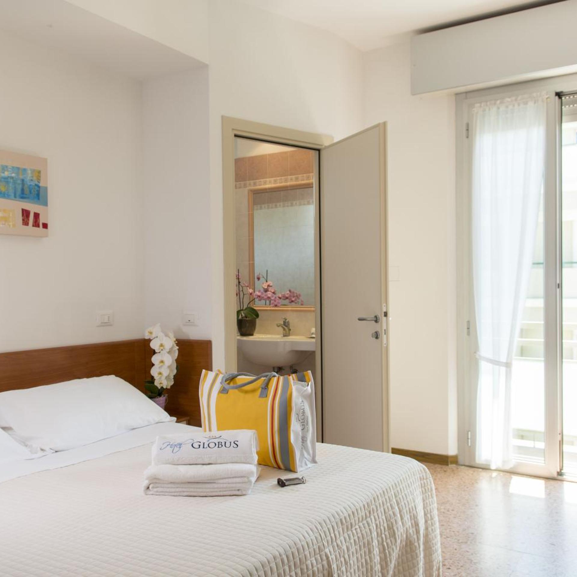 Hotel Globus 12/50