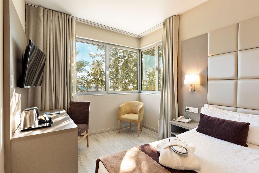 Executive, Double Bed, with View