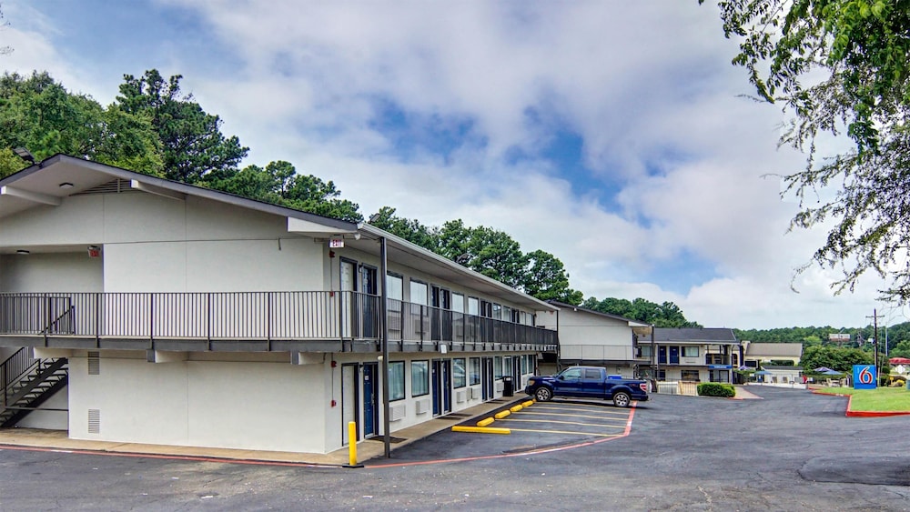 Motel6 Longview, TX 57/64