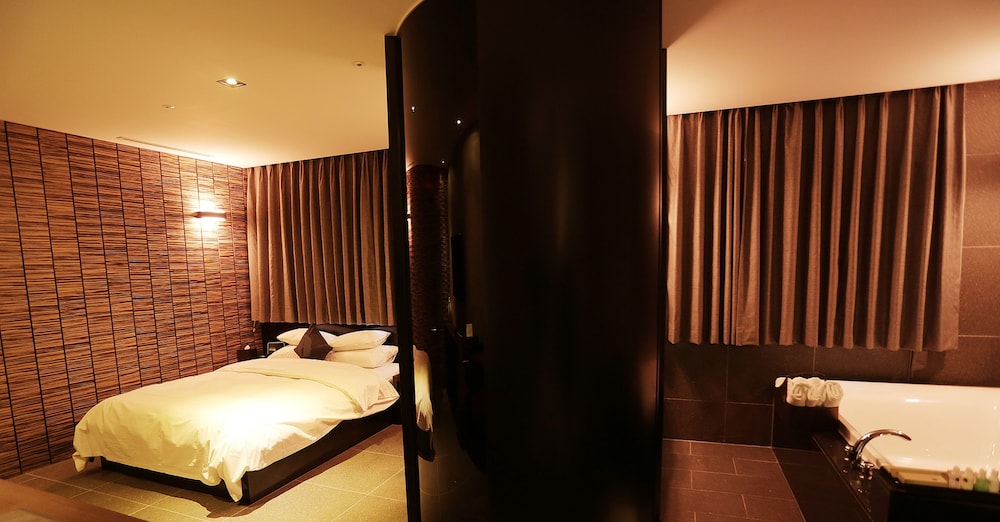 Hotel The Designers Hongdae 43/80
