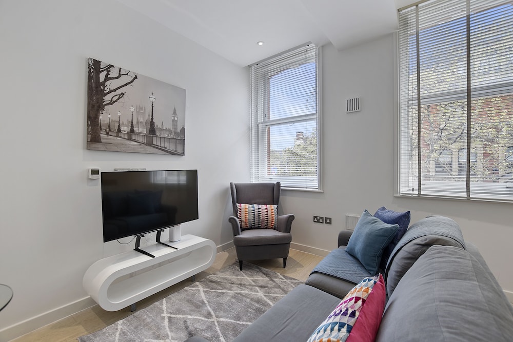 West Street by Aeria Apartments 15/18