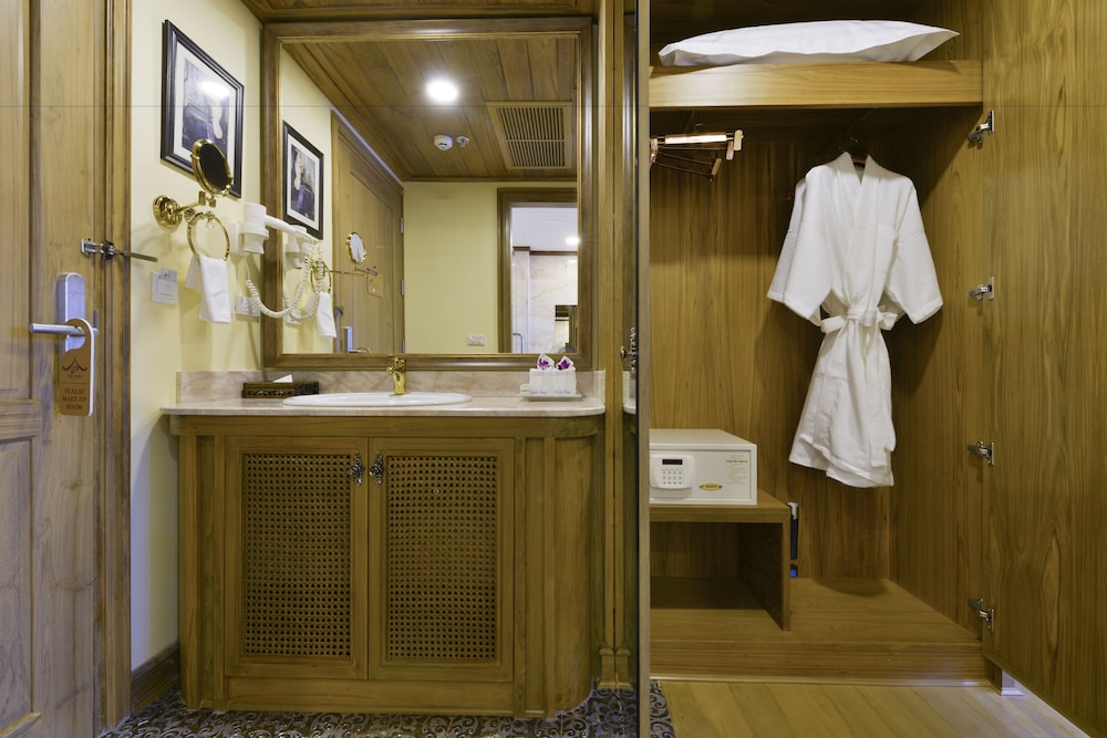 Peak Nimman Prestige Hotel 66/68