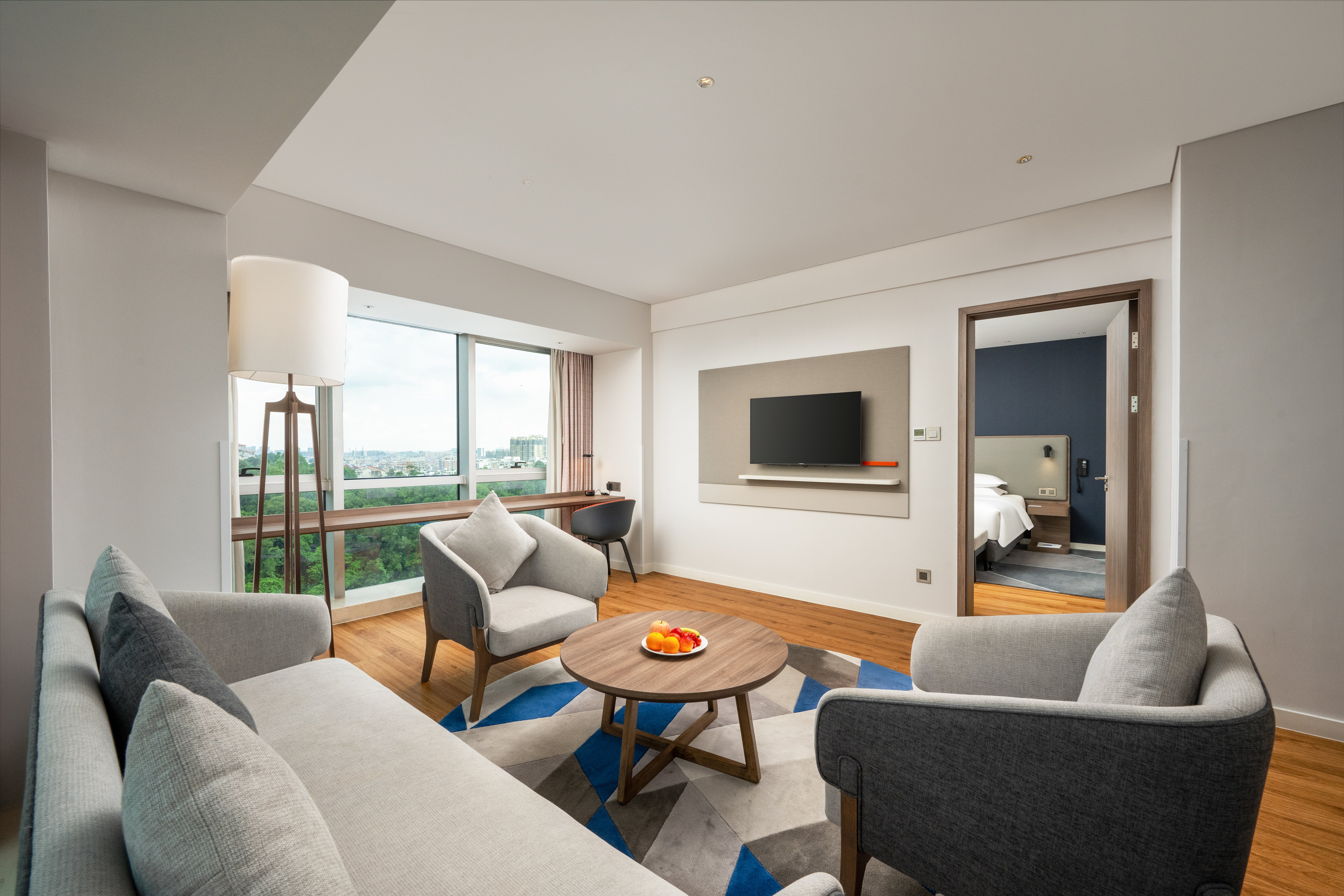 Holiday Inn Express Jiangmen Jianghai 51/79
