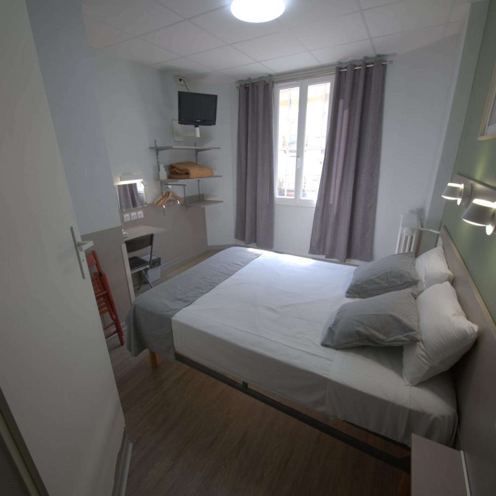 Hôtel Lux 11/55