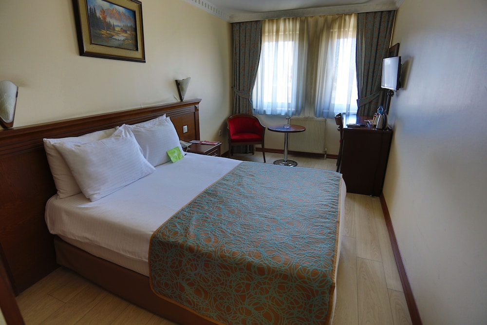 Asal Hotel 20/39