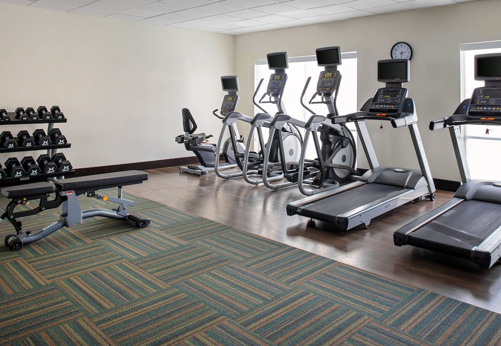Holiday Inn Express & Suites El Paso North, an IHG Hotel 30/50