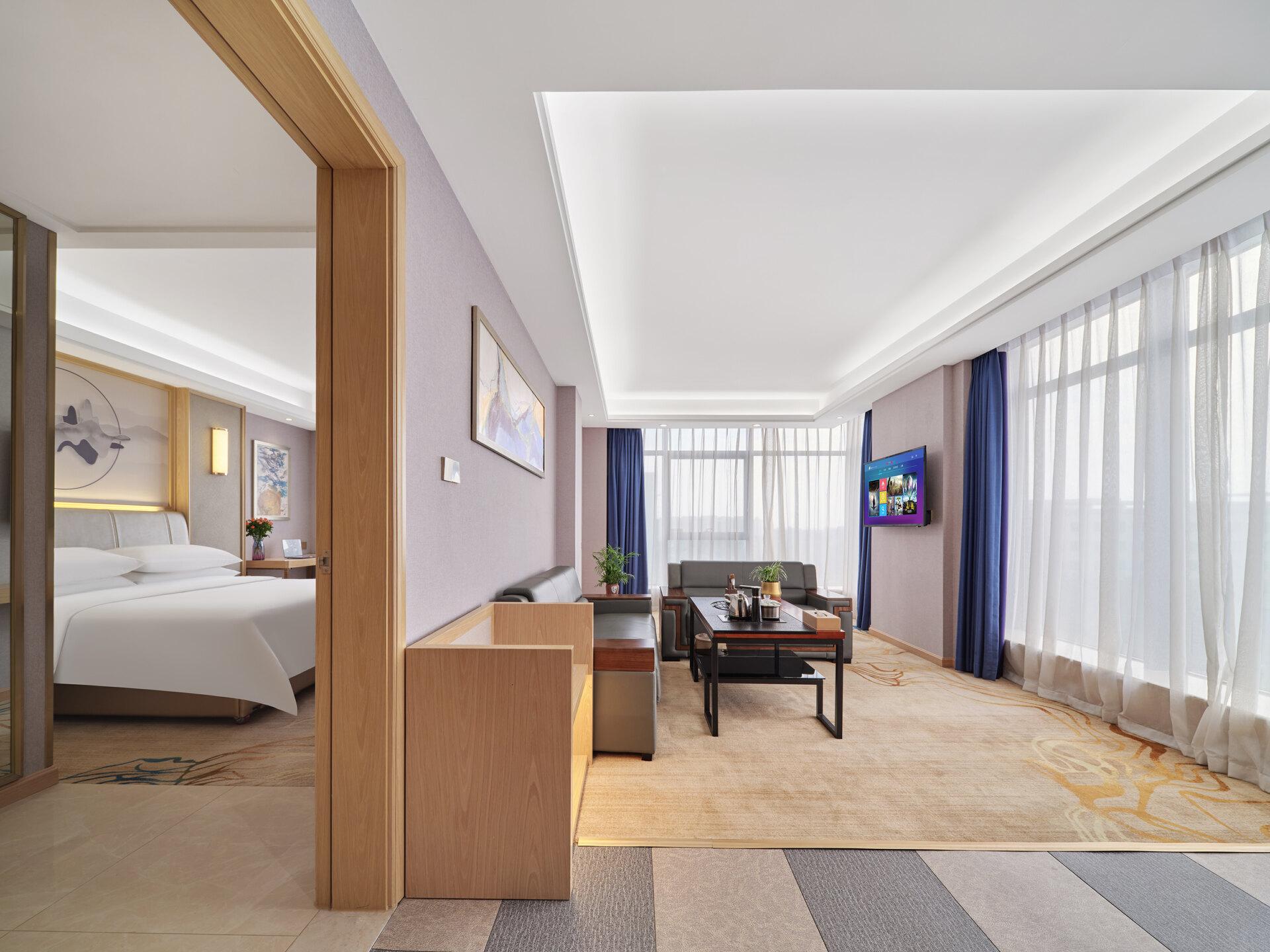 Vienna International Hotel (Shenzhen Huizhanwan Center) 20/50