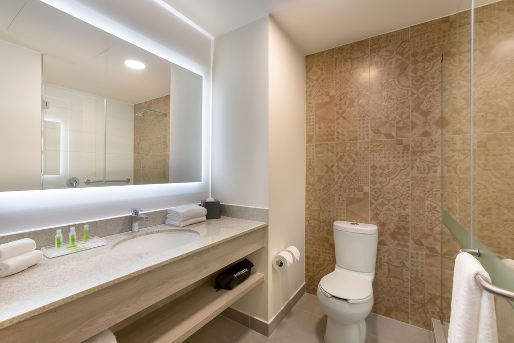 Holiday Inn Piura 20/55