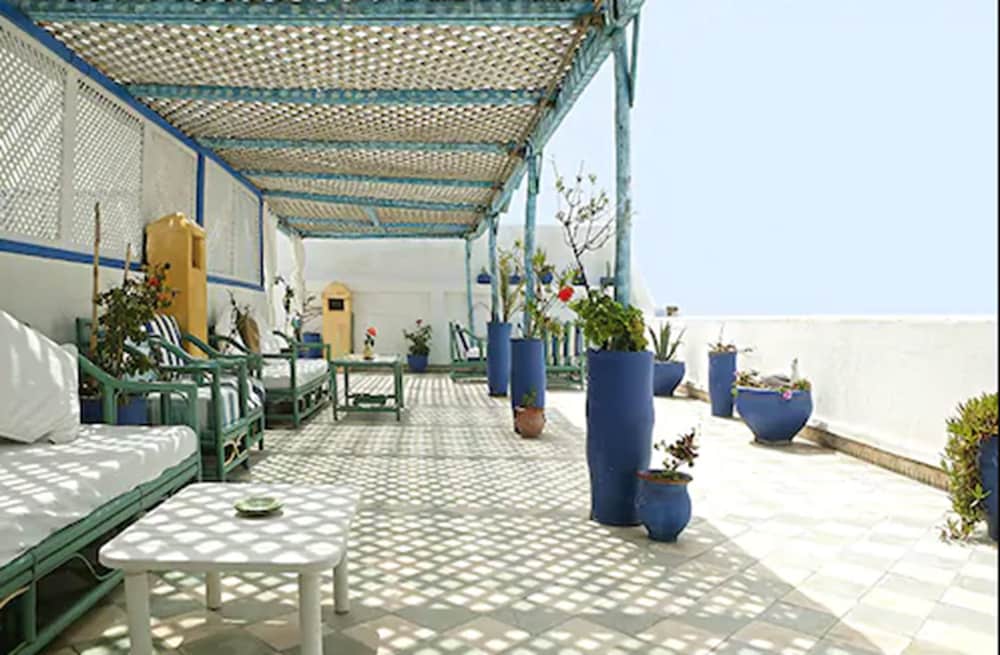 Riad Al Madina Hotel 67/71