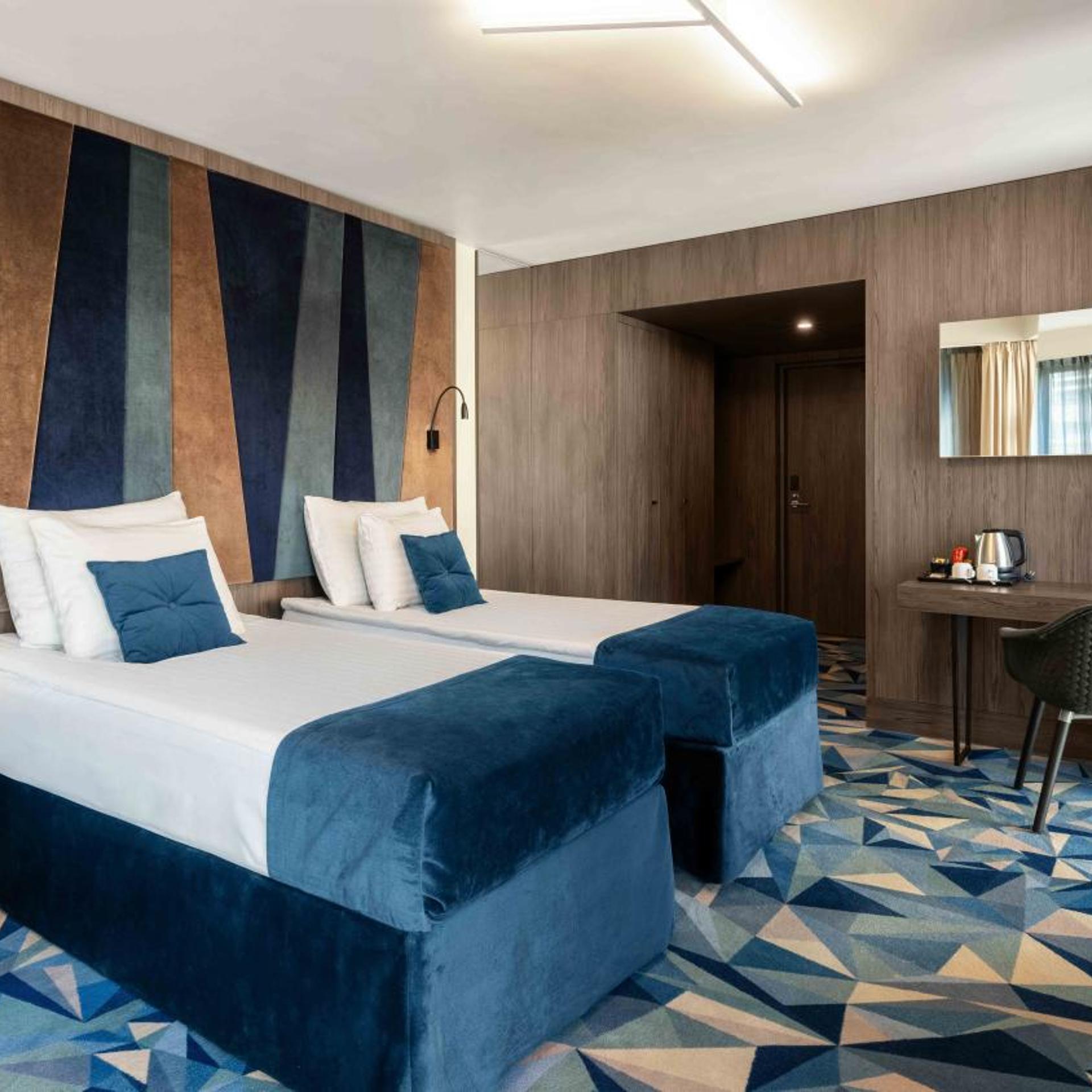 غرفة قياسية بسرير مزدوج أو سريرين منفصلين مع أريكة، Wellton Riverside SPA Hotel 2/10