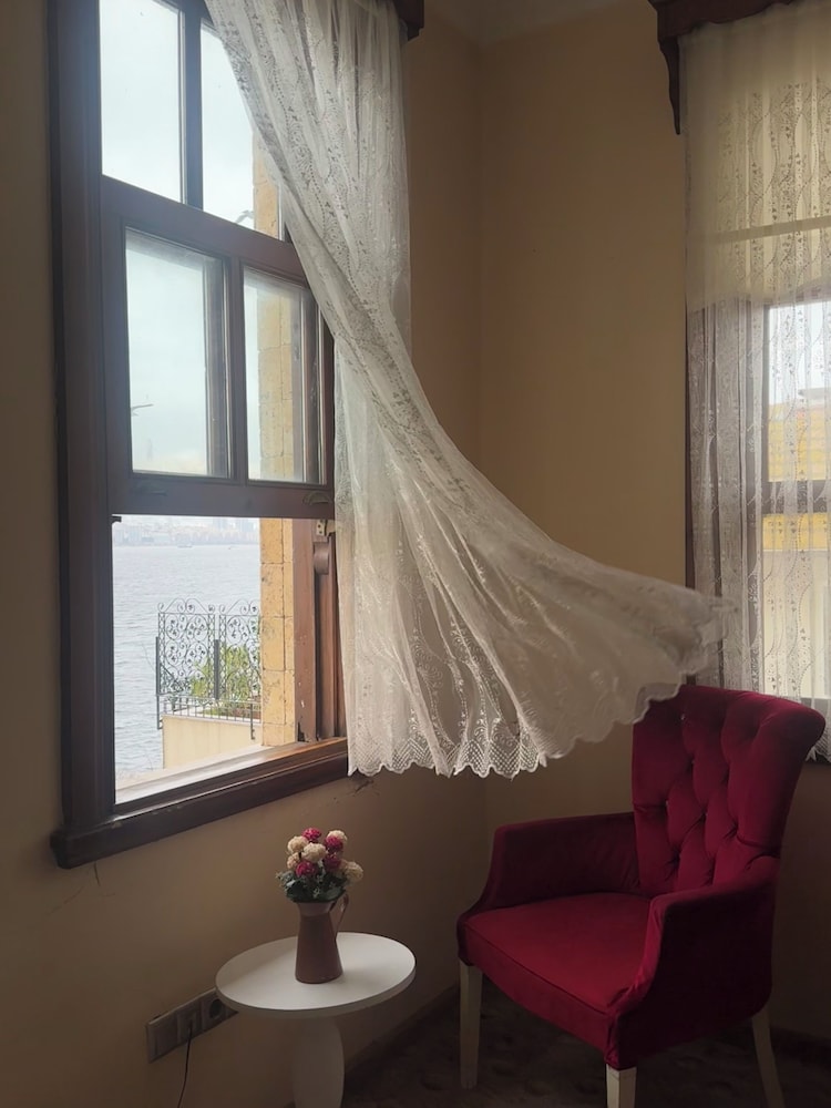 Yali Hotel 21/39