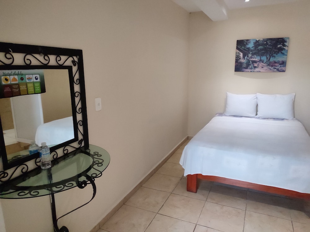 غرفة قياسية بسرير مزدوج، Hotel Ashly 7/10