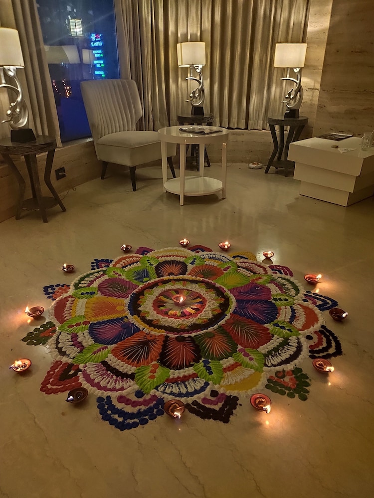 Hotel Pal Heights Mantra 37/47